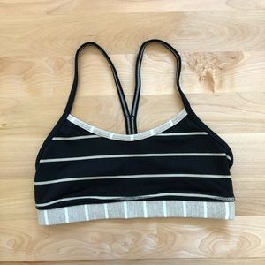 Lululemon Athletica, Flow Y Sports Bra